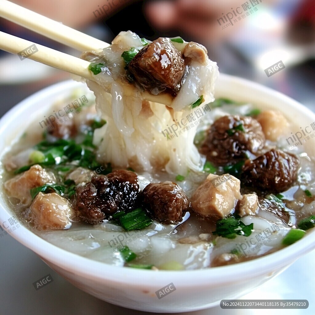 牛腩粉泡油条