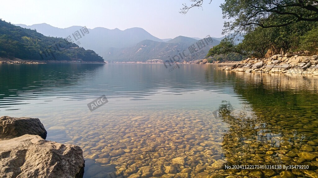 筲箕湖