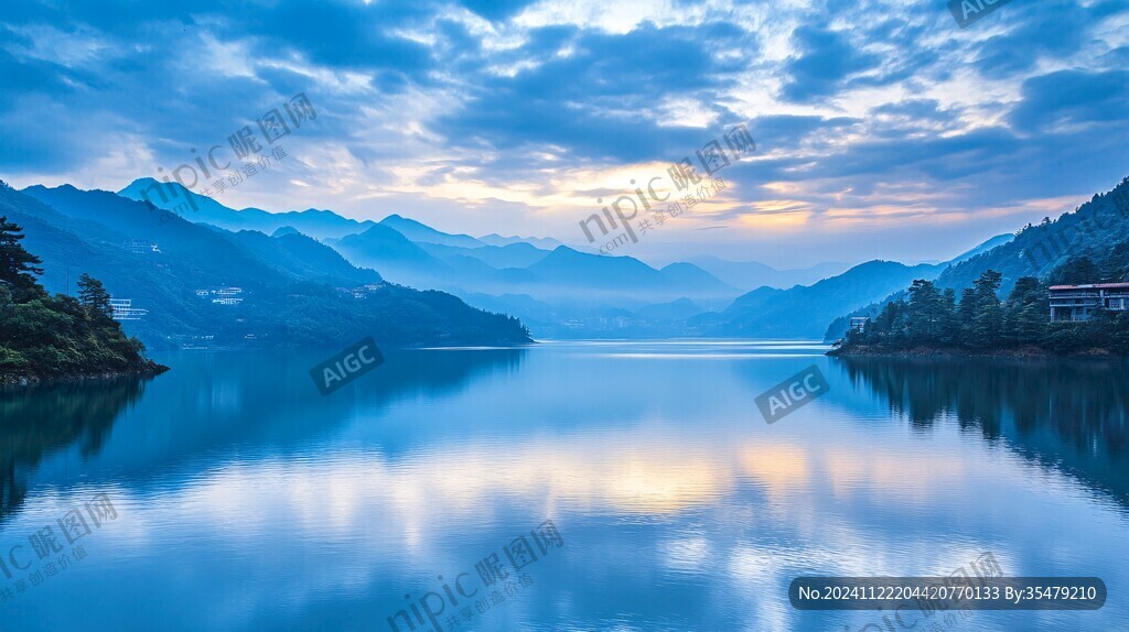 汉丰湖日出