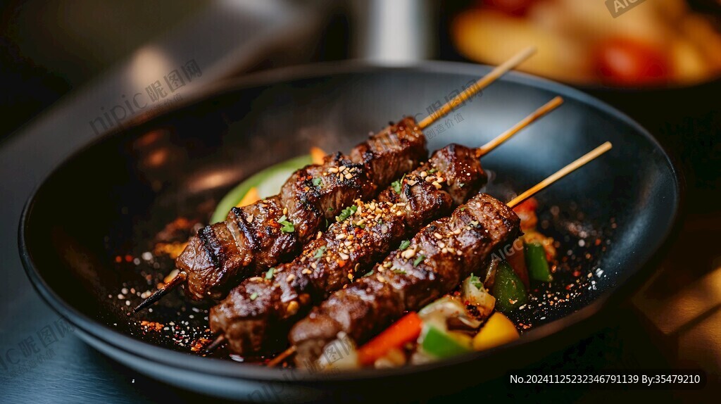 美食夜宵烤牛肉串