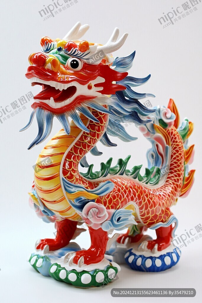 彩瓷龙