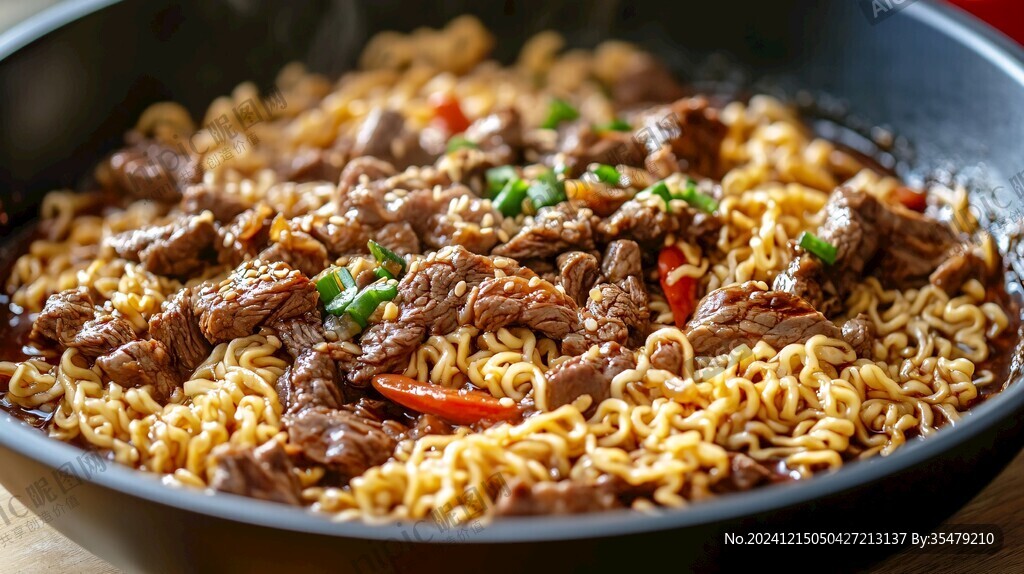 黑椒牛肉炆方便面