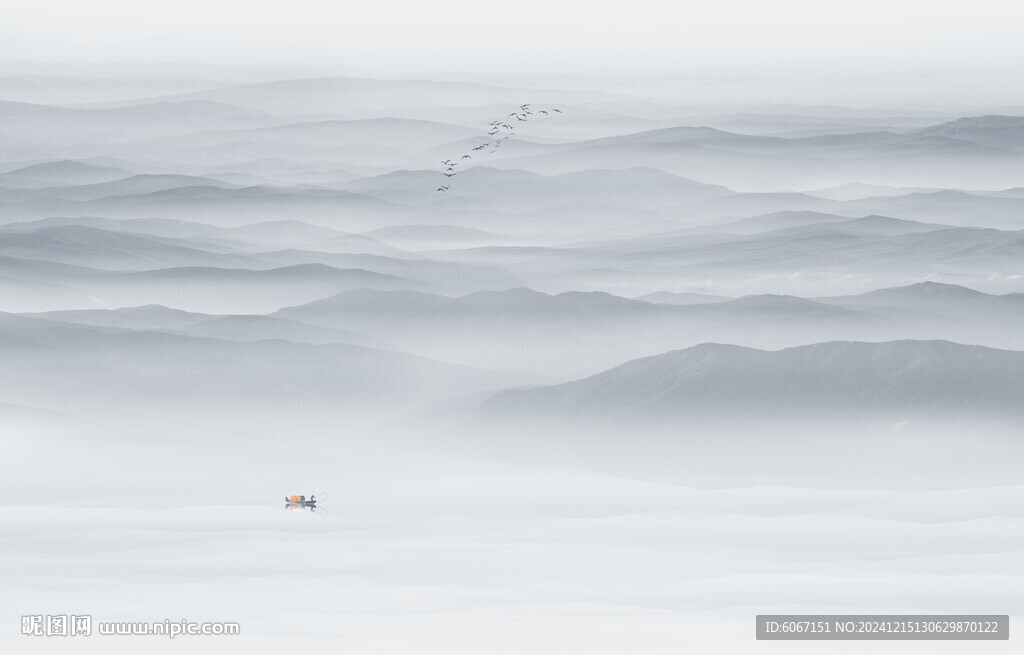 水墨山