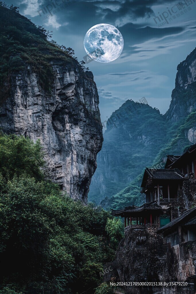圆月山川