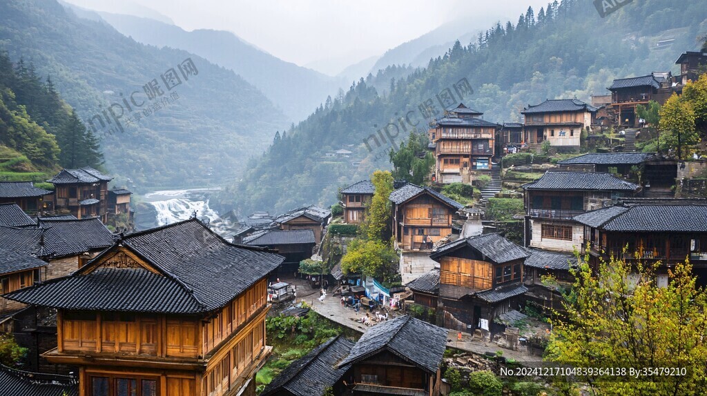 苗家山寨