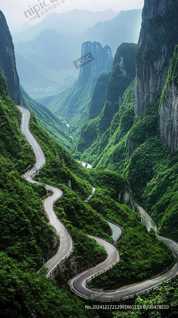 绝壁上的道路