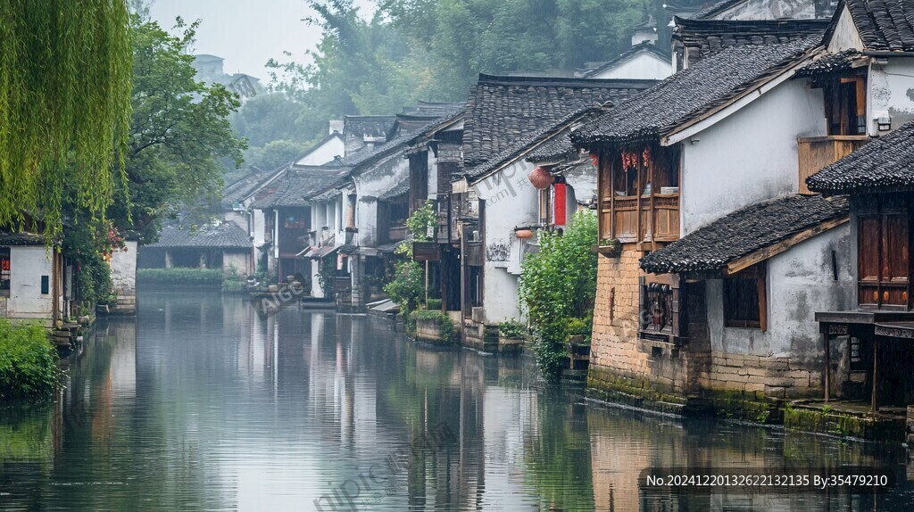 雨后的江南古镇