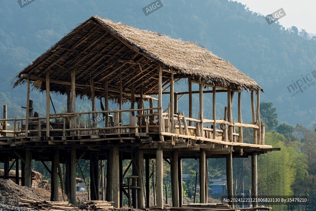 河姆渡干栏式建筑