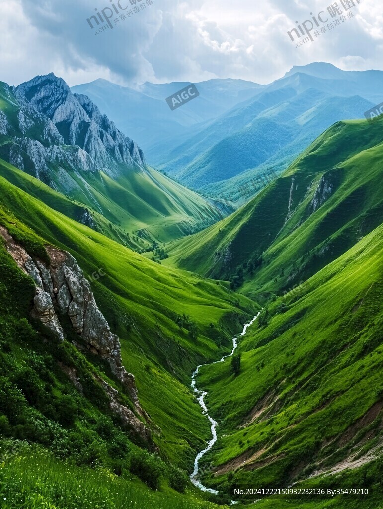 独库那溪流