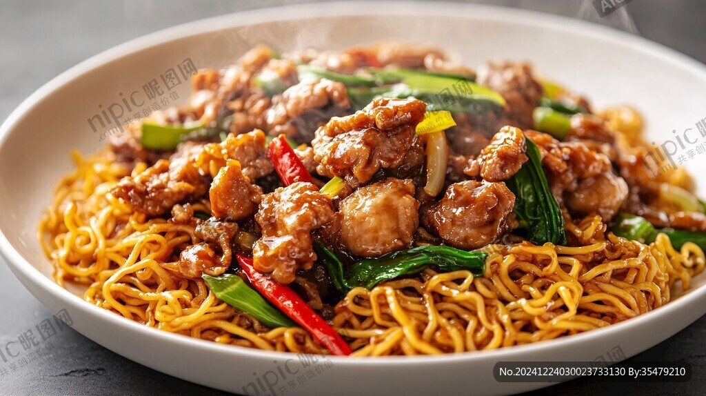 香辣炒鸡拌面