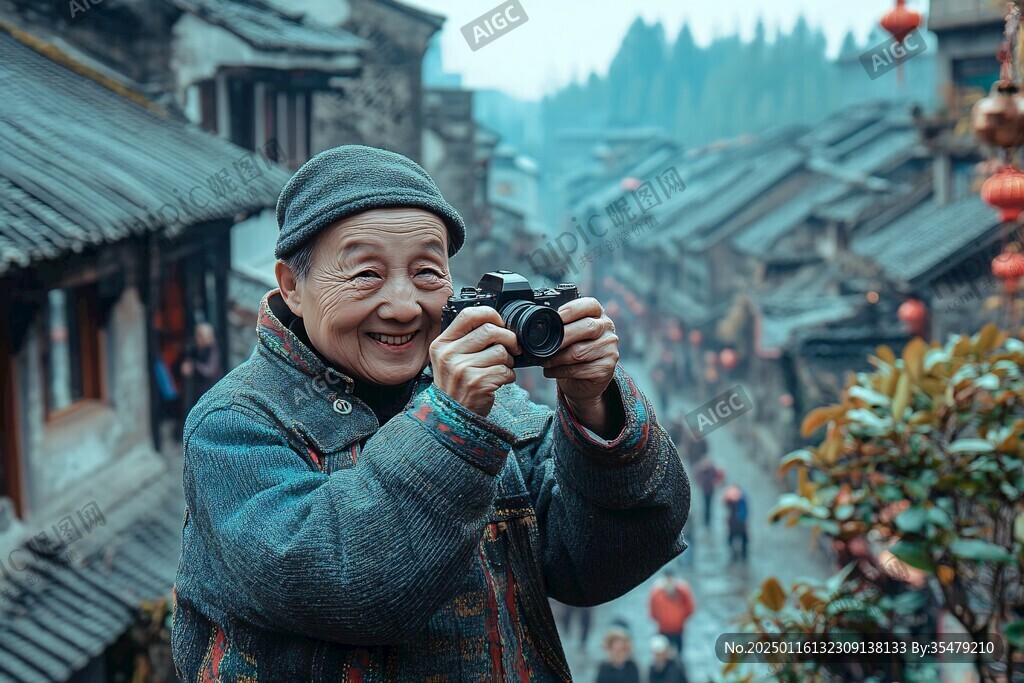 拍照的大爷