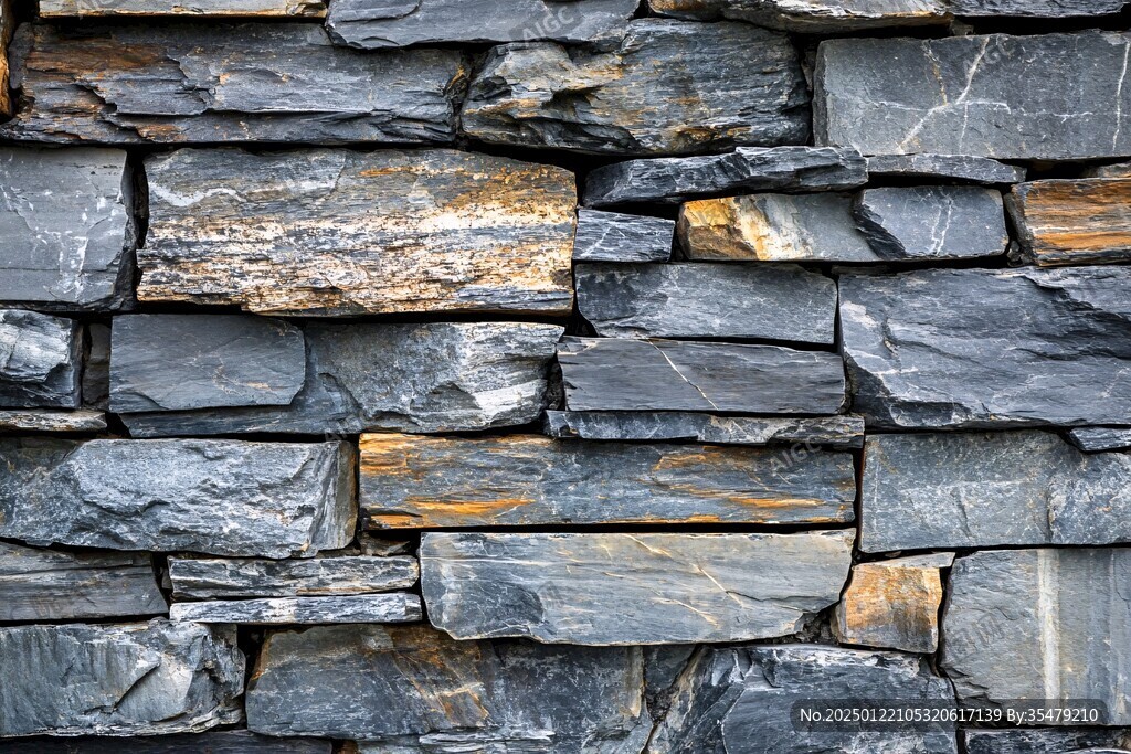 深蓝色拼接石片墙