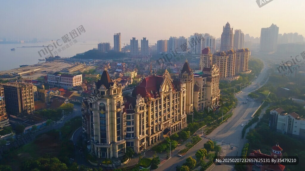 建筑清晨航拍