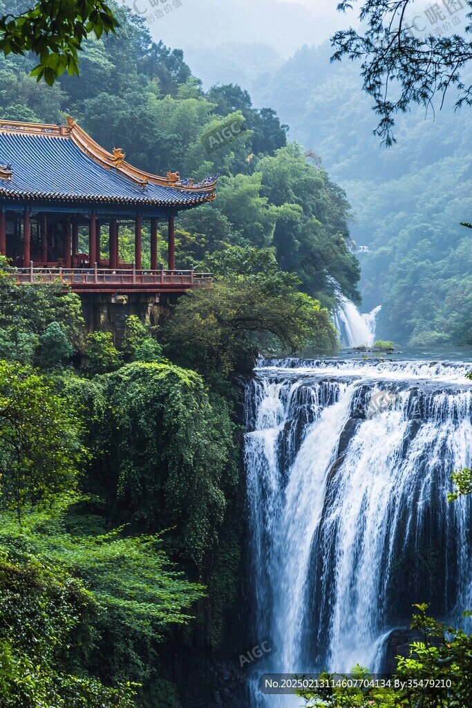 亭台楼阁流水瀑布