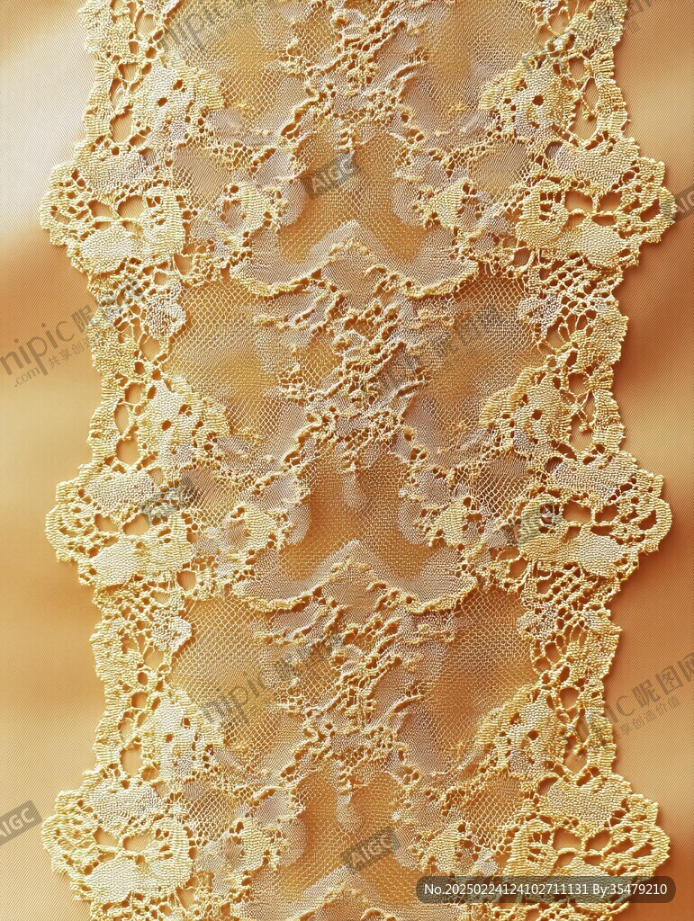 米色蕾丝边