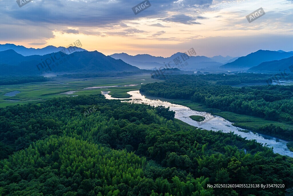 山川绿野间的河流黄昏景