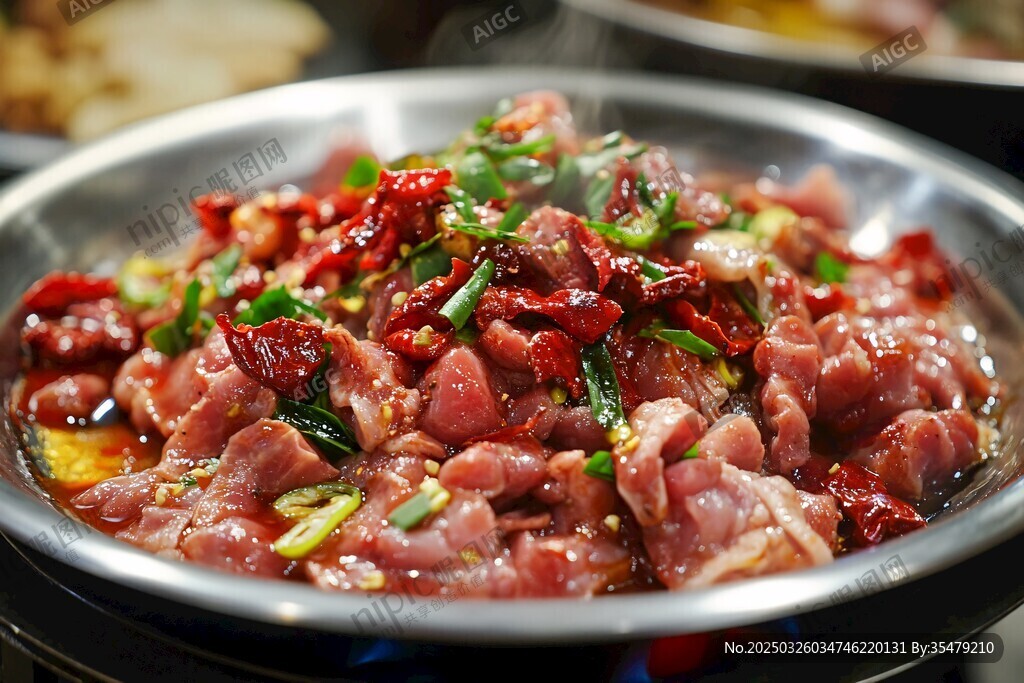 香辣鲜嫩的热炒牛肉