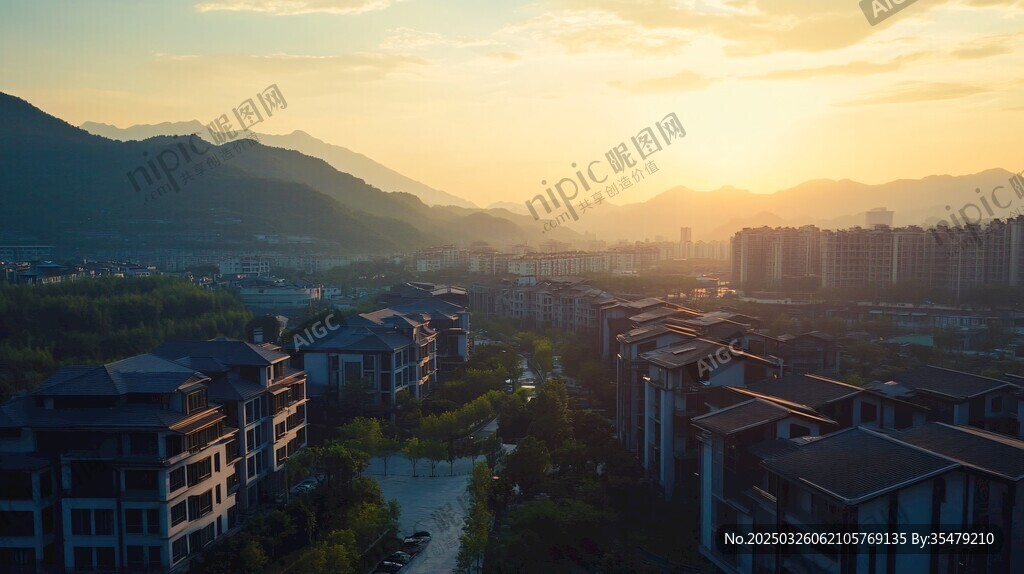 黄昏下的城市与远山美景