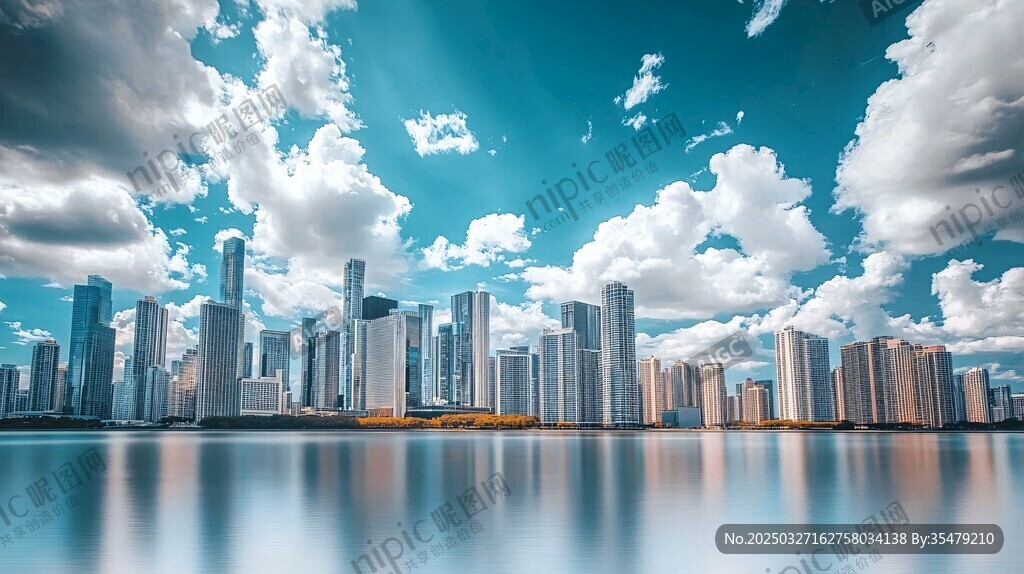 都市天际线与蓝天白云倒影