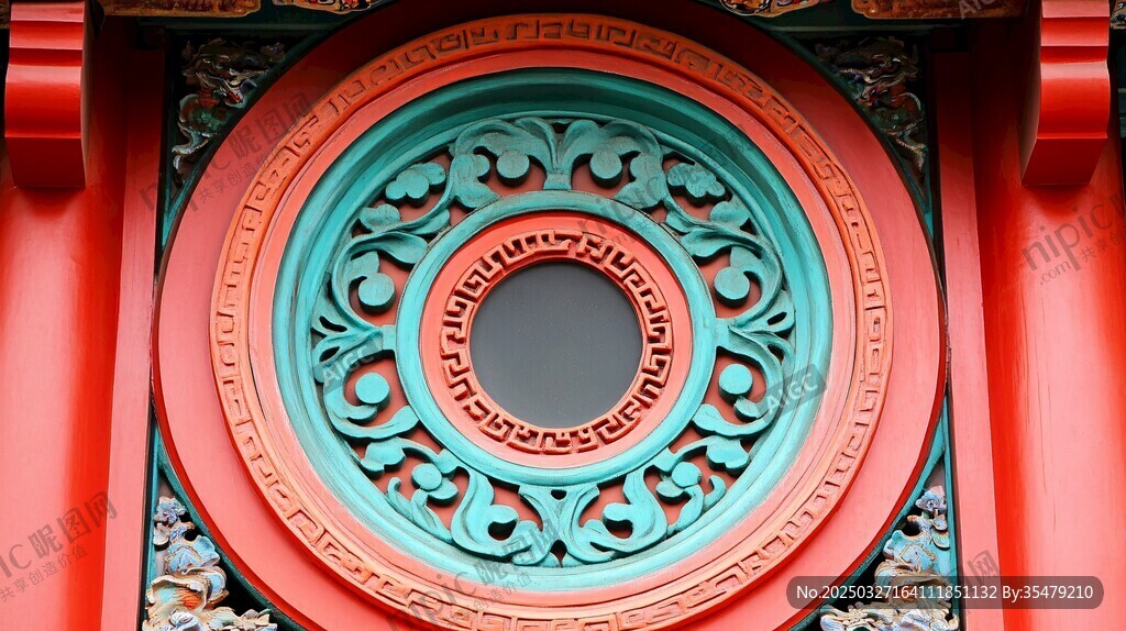 中式建筑精美圆形雕花装饰