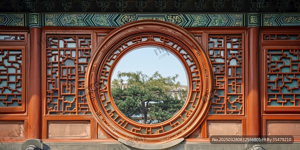 中式圆窗尽显古典韵味