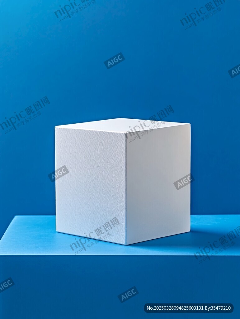 白色立方体置于蓝色背景中