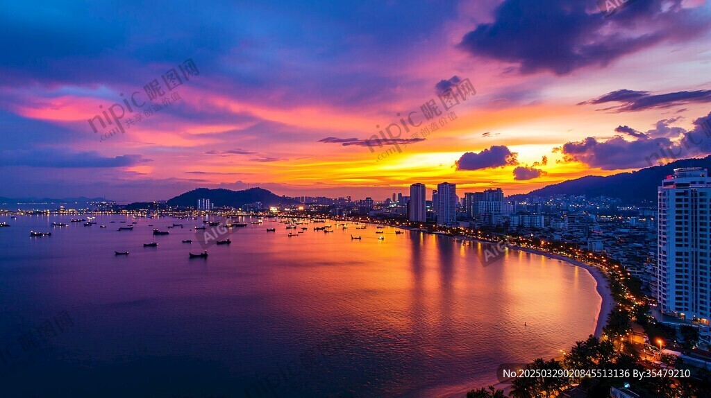 海滨城市绚丽黄昏美景