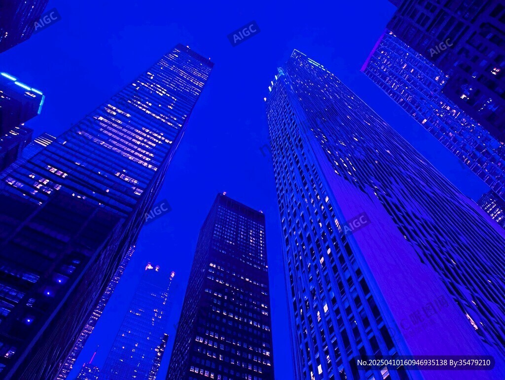 都市夜景下的摩天大楼群