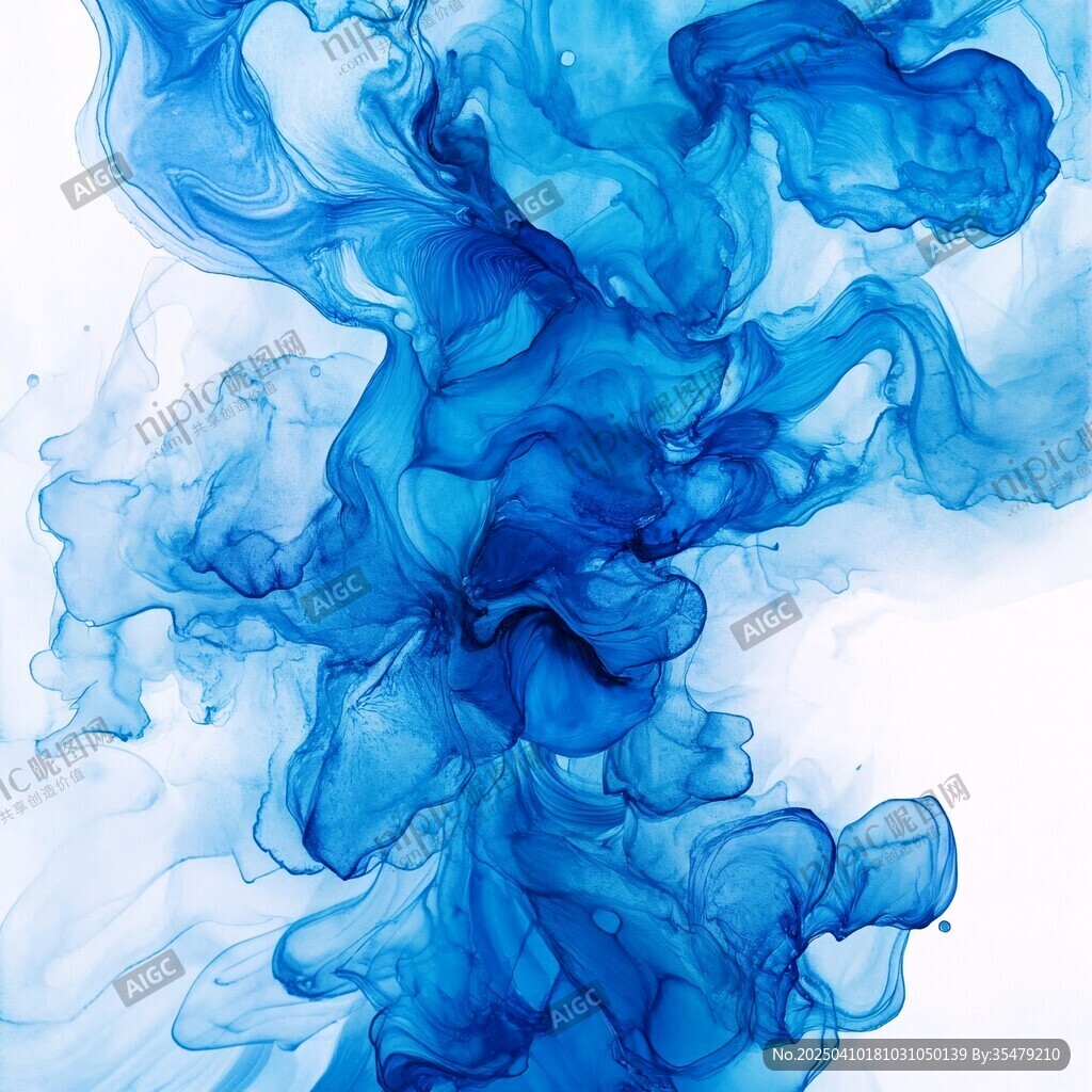 蓝色墨水在水中的灵动扩散
