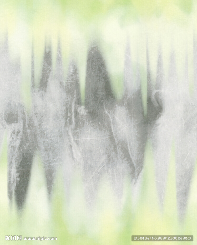 梦幻森林雾气朦胧景象