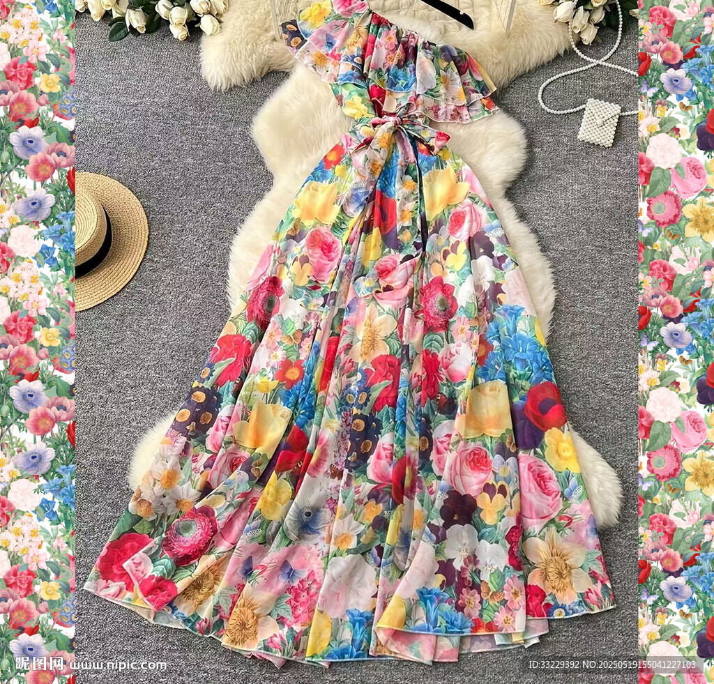多彩印花长款连衣裙展示