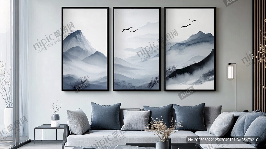 新中式客厅山水挂画装饰