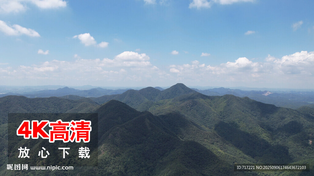 青山蓝天壮丽自然景观延时摄影