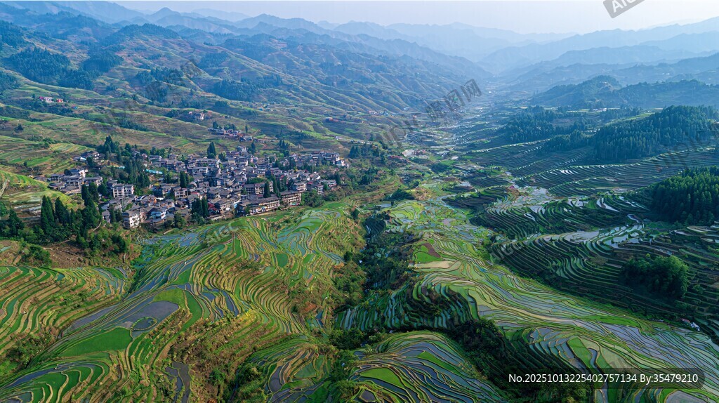 梯田村落美景 山间田园风光