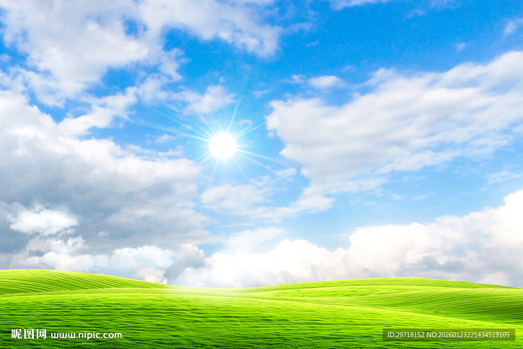 蓝天白云下的翠绿草原