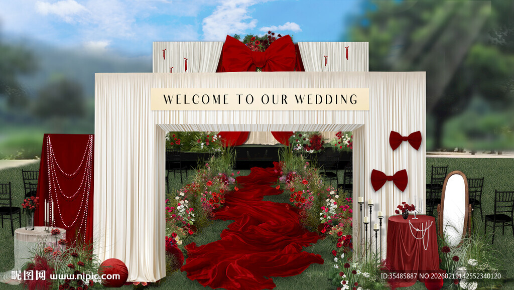 浪漫红色系户外婚礼场景