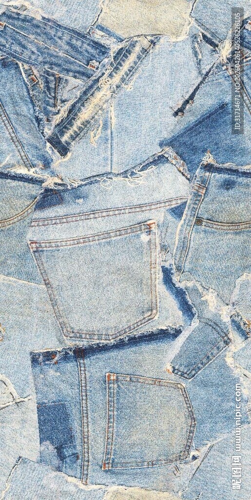 蓝色牛仔口袋拼接印花