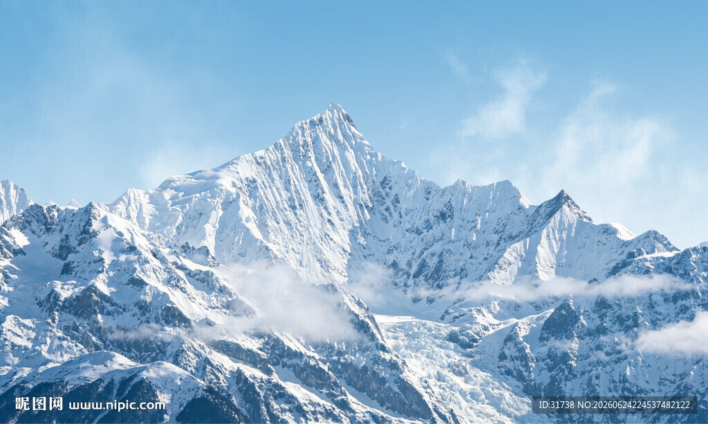 雪山背景壁纸