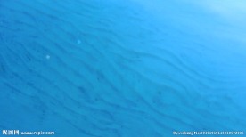 清澈无比的水