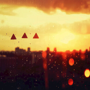 窗外的三角形黄昏