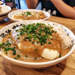 沙茶鑫鑫肠丼