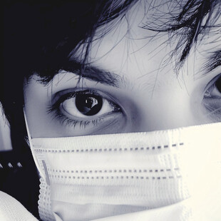 眼部大桥工笔画