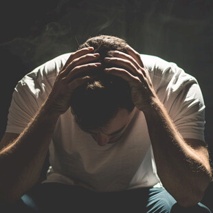 情绪低落经济环境悲观