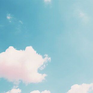 糖果色蓝天白云