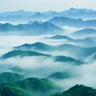 雾色山峦素材