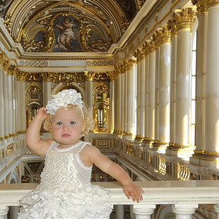 无框画皇宫女孩