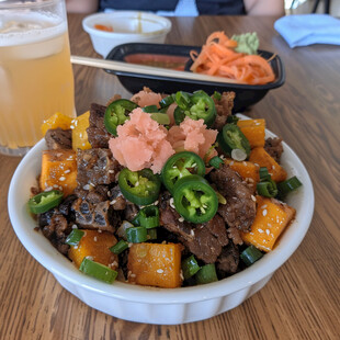 肥牛秋葵牛丼