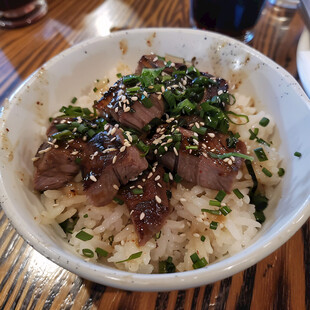 牛肋条丼饭