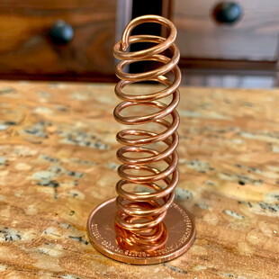 弹簧摇头摆件