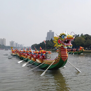 龙造型花灯船